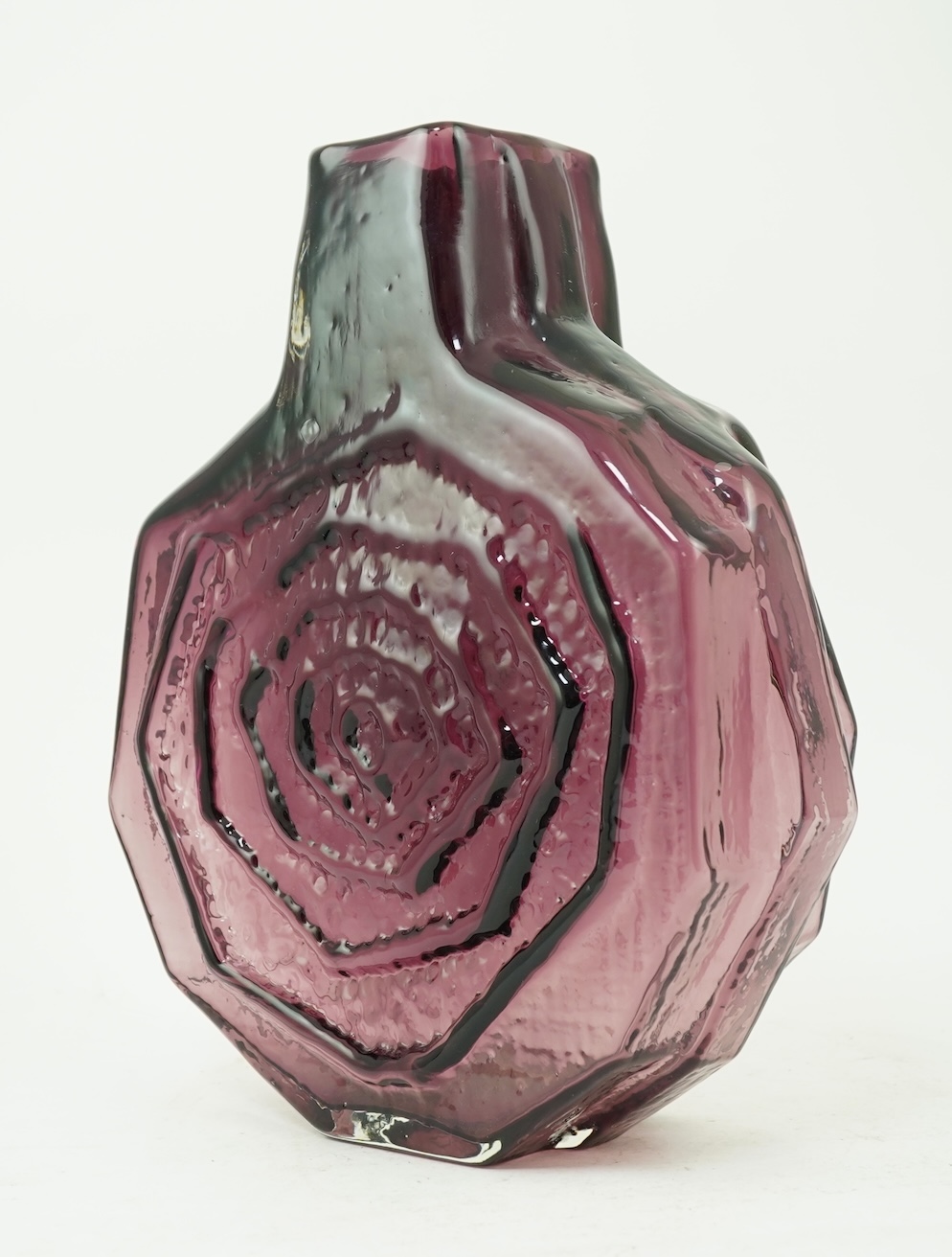 Whitefriars: A Textured range 'Banjo' vase designed by Geoffrey Baxter